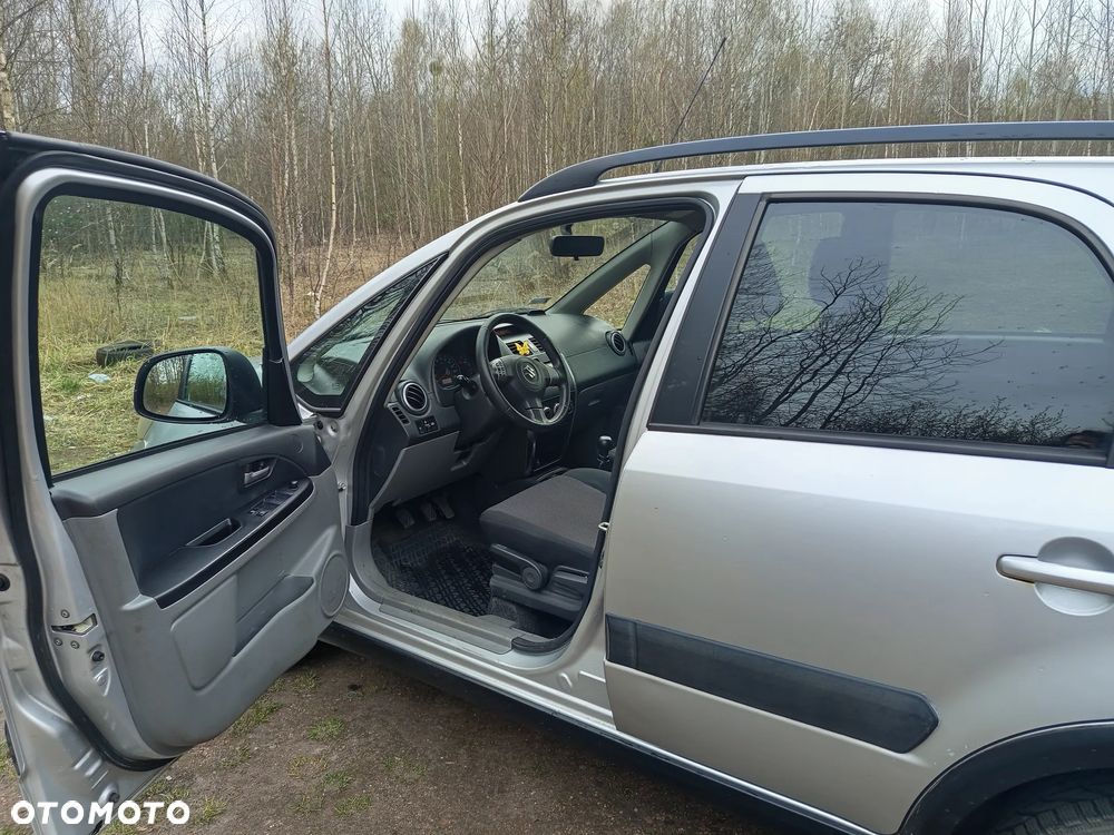 Suzuki SX4 1.6 GS / Premium 4WD - 8