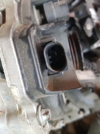 Alternator răcit cu apa generator Mercedes S Class CL w215 cl600 W220 S500 S600 v12 A1371500950 150A amperi Bosch cod 01220AA000 - 3