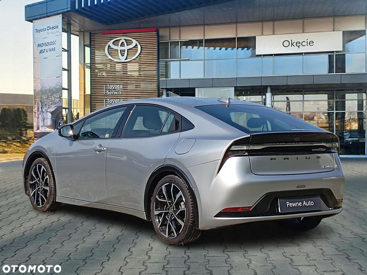 Toyota Prius - 4