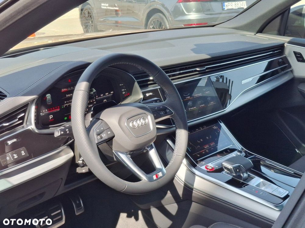 Audi SQ8 - 31