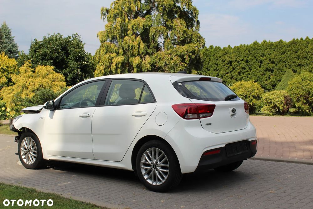 Kia Rio 1.2 Business Line - 5
