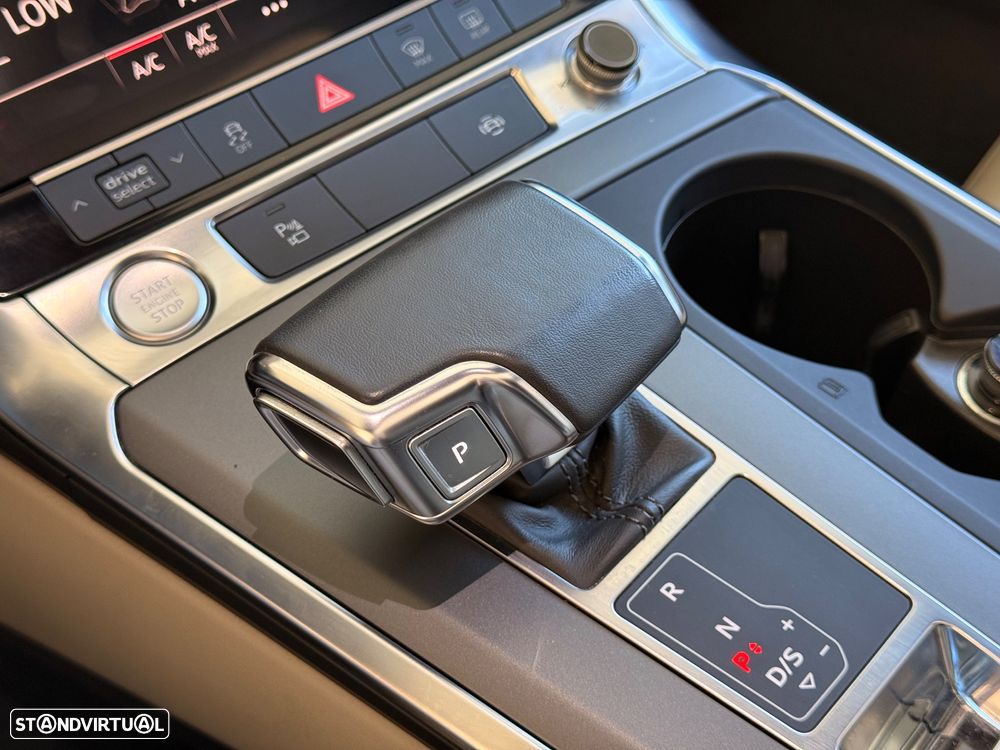 Audi A6 Avant 40 TDI quattro Design S tronic - 42