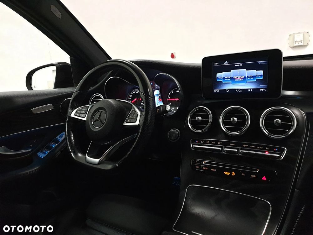 Mercedes-Benz GLC 220 d 4Matic 9G-TRONIC AMG Line - 11