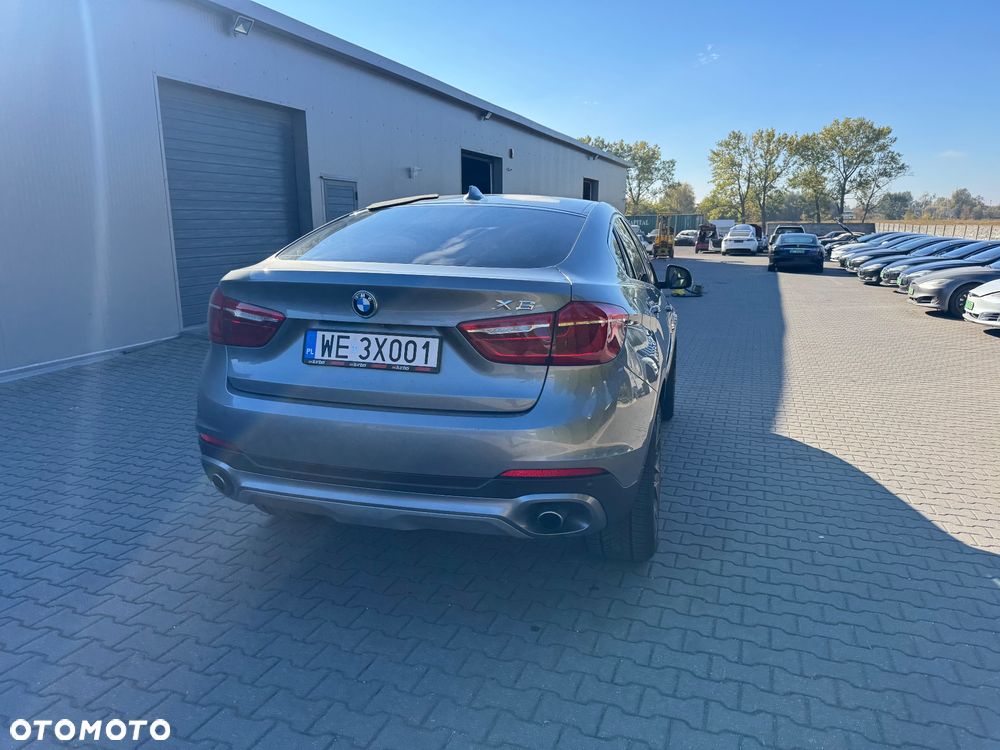 BMW X6 xDrive35i Performance M Paket - 11