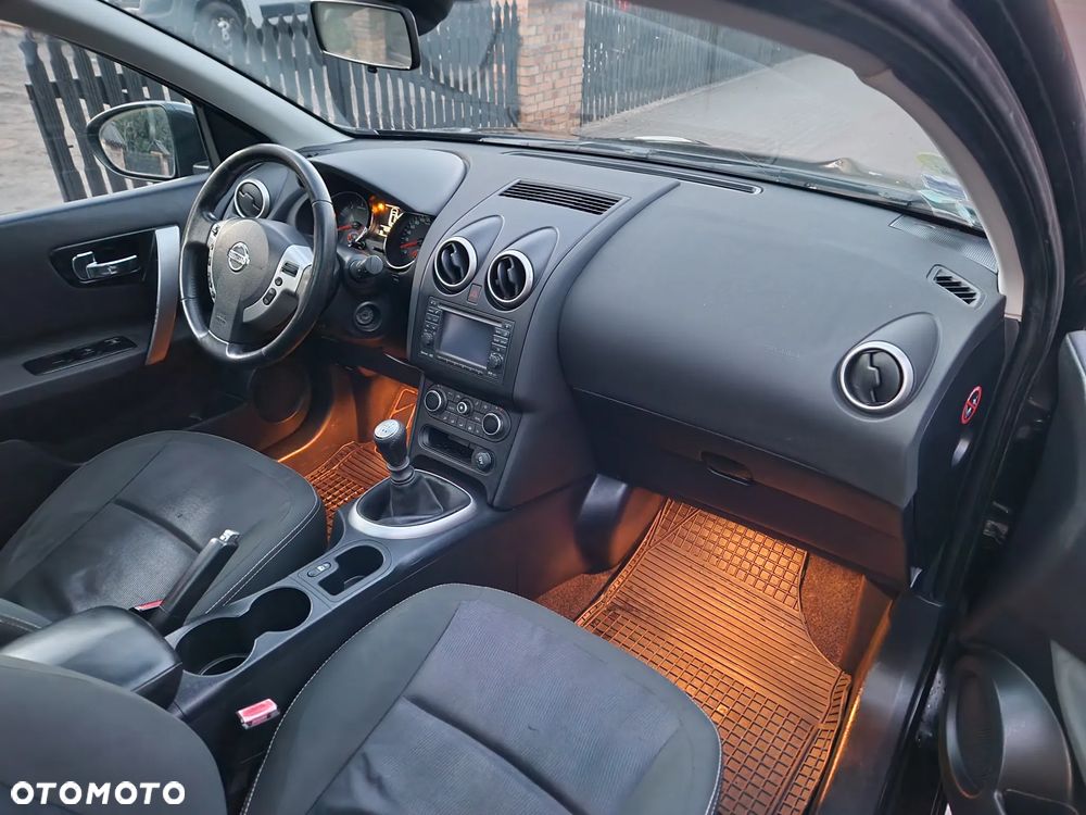 Nissan Qashqai 1.5 dCi DPF visia - 10