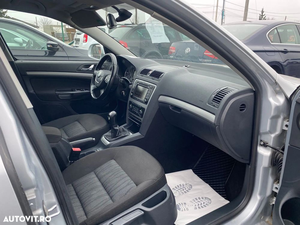 Skoda Octavia - 10