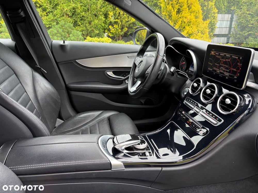 Mercedes-Benz Klasa C 300 7G-TRONIC Avantgarde - 28