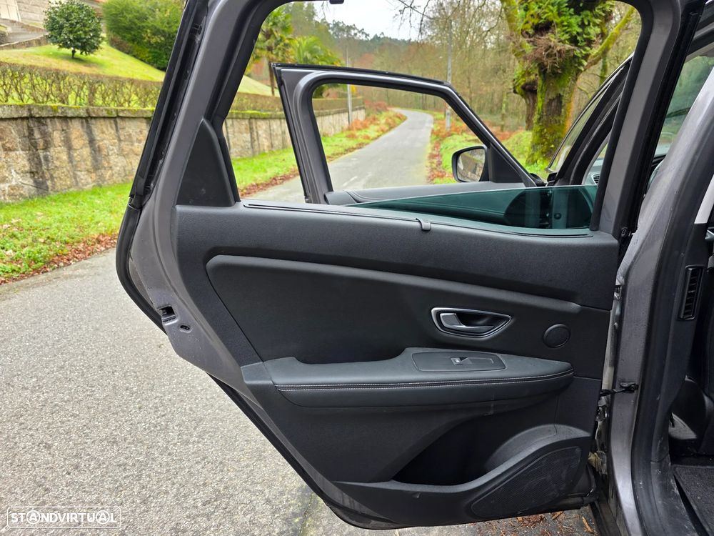 Renault Scénic Energy dCi 130 Start & Stop Euro 6 Bose Edition - 32