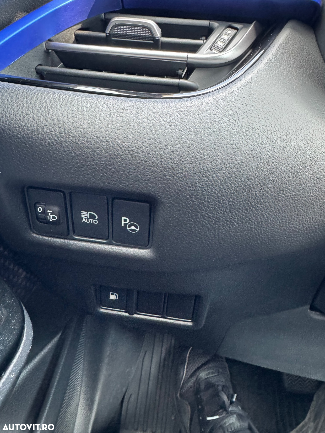 Toyota C-HR 1.8 HSD 122 CP 4x2 CVT Style - 8