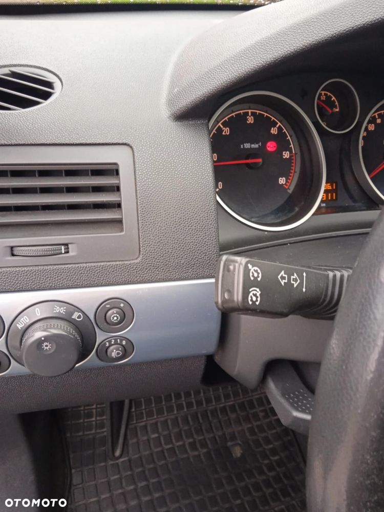 Opel Astra 1.7 CDTI DPF Sport - 4