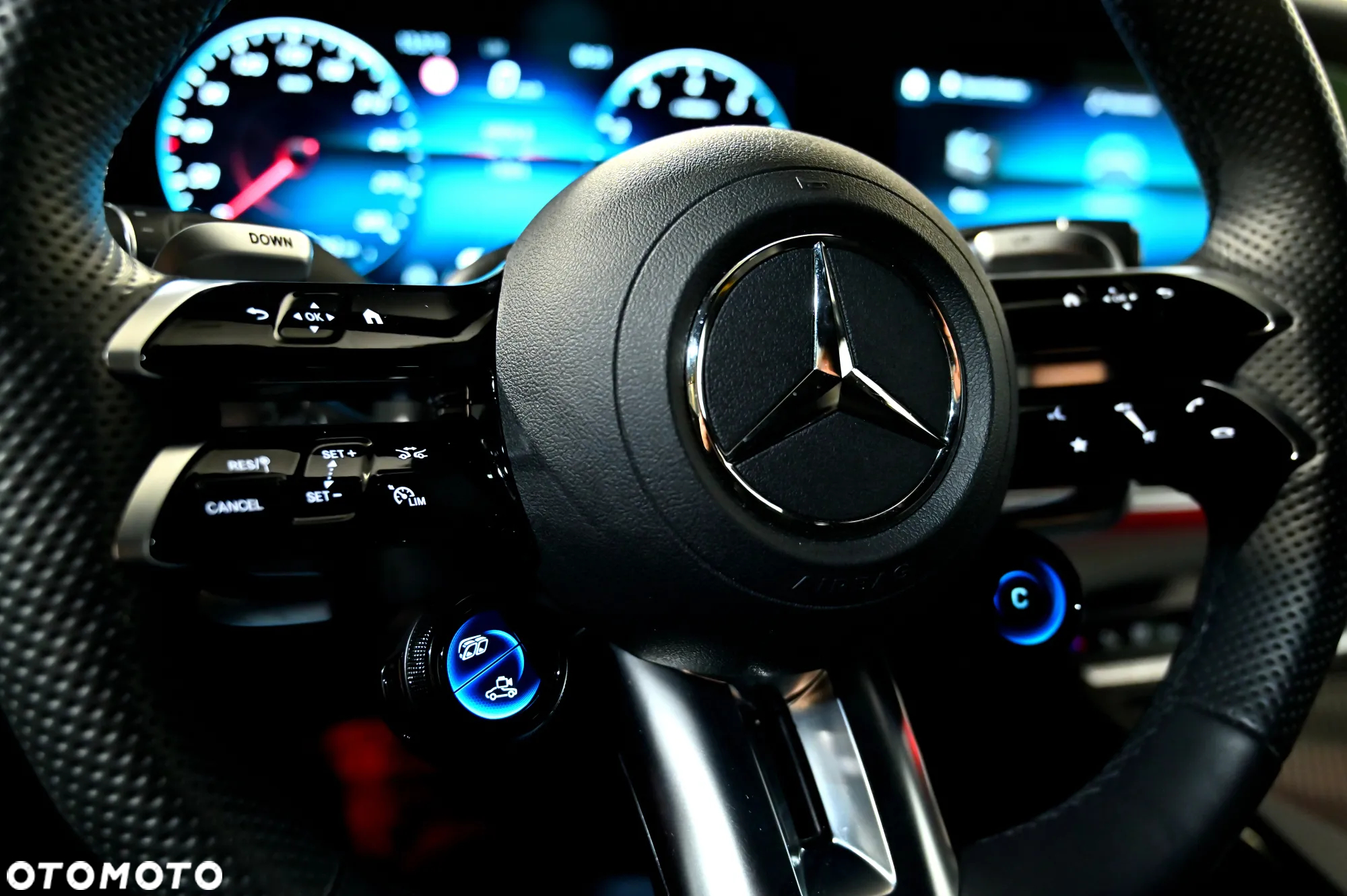 Mercedes-Benz AMG GT - 19