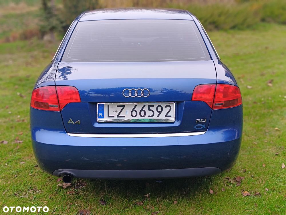 Audi A4 Limousine - 15