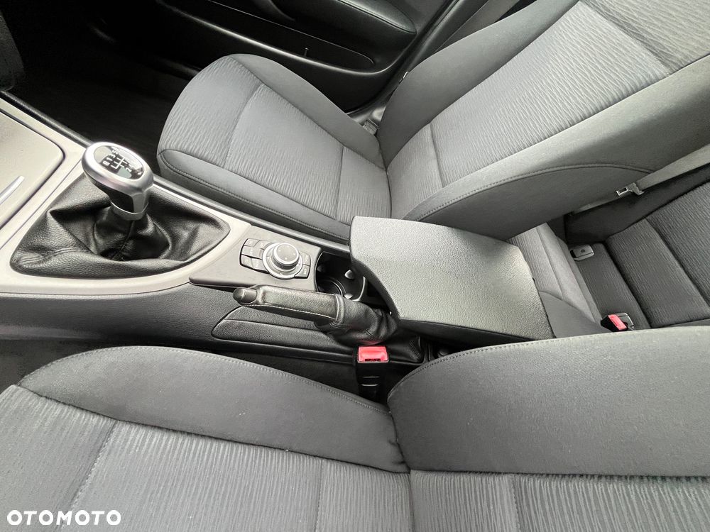 BMW Seria 1 - 35