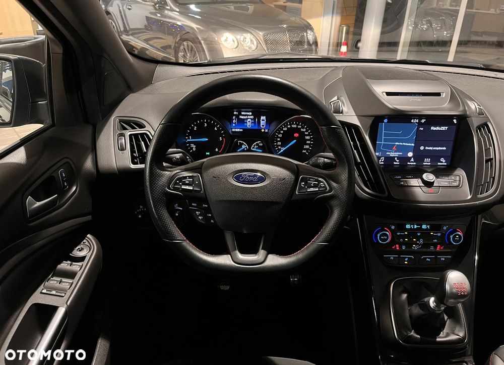 Ford Kuga 2.0 TDCi 4x4 ST-Line - 12