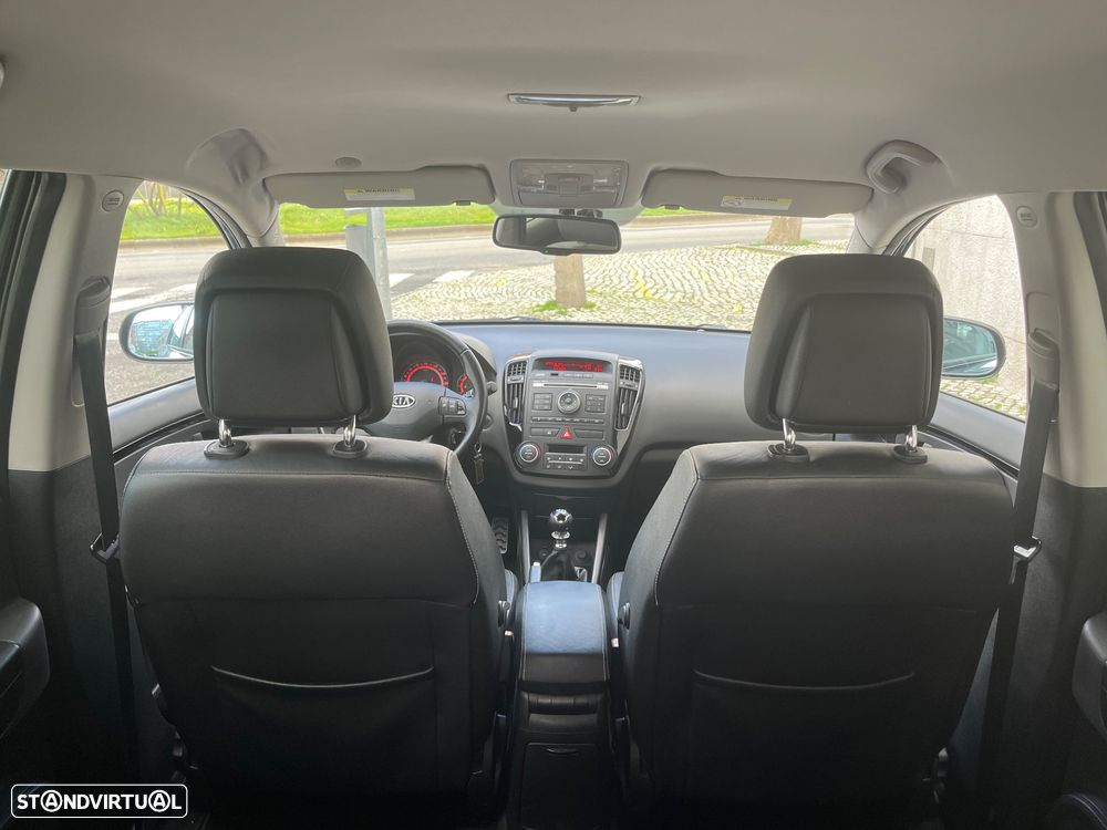 Kia Ceed SW 1.6 CRDi TX ISG - 11