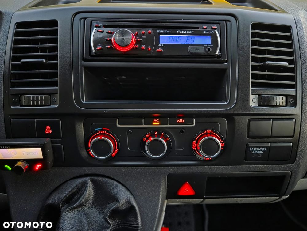 Volkswagen Transporter T5 - 26