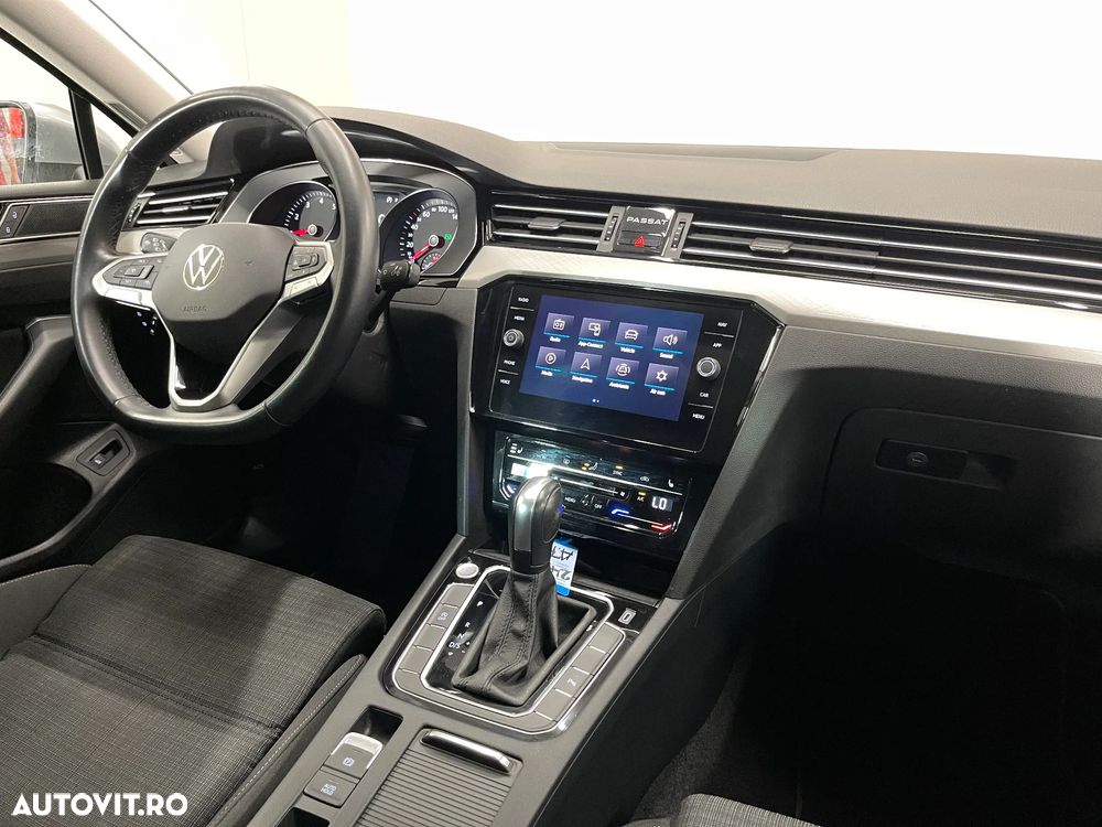 Volkswagen Passat 1.5 TSI ACT DSG Comfortline - 9