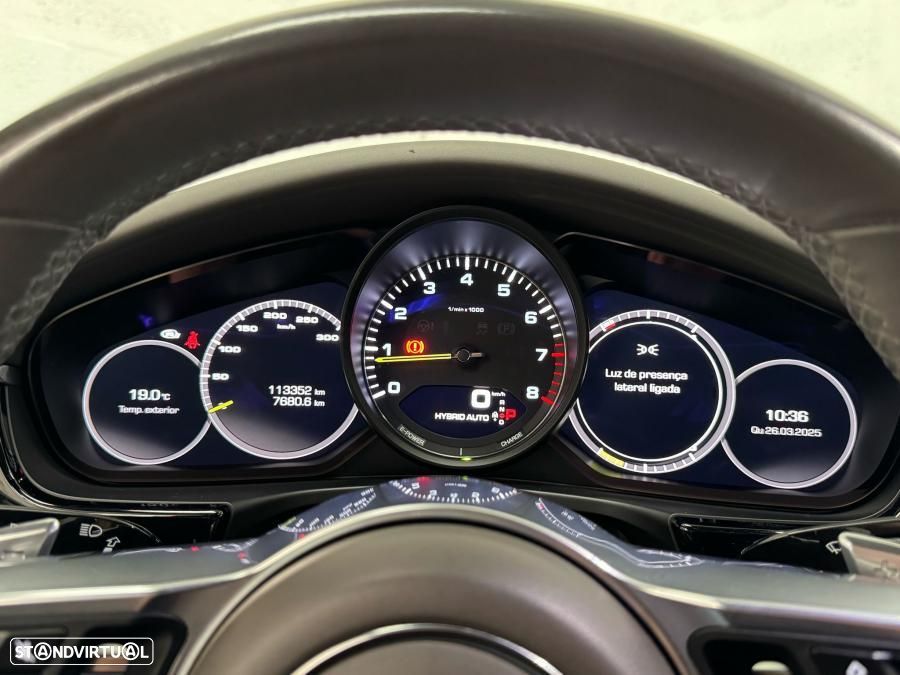 Porsche Panamera 4 E-Hybrid - 19