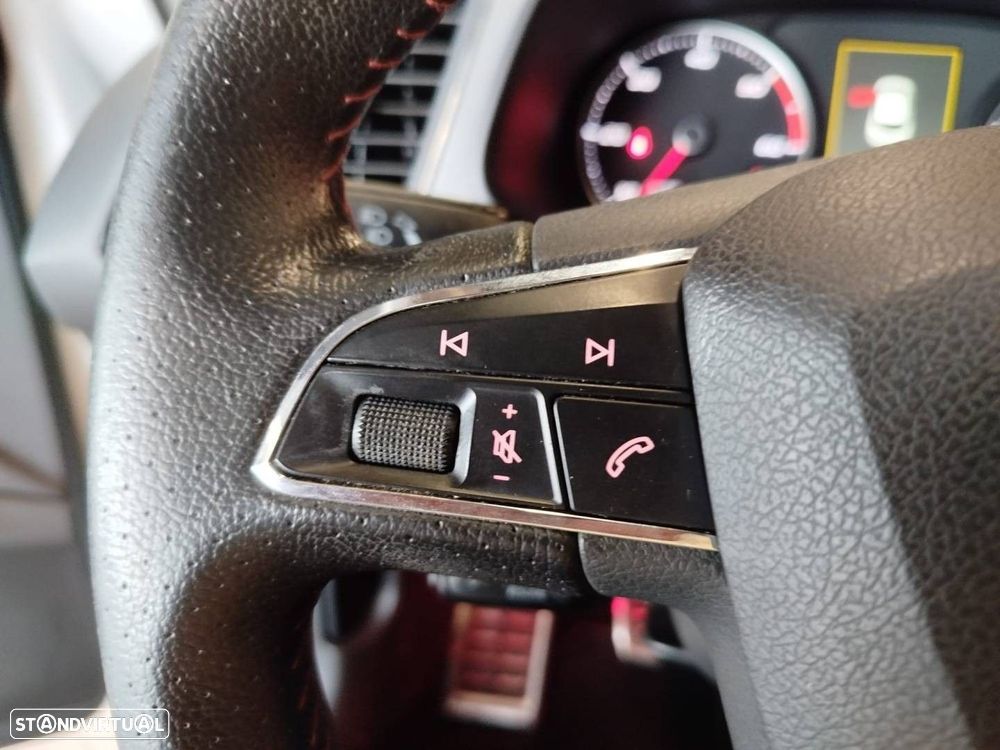 SEAT Leon SC 2.0 TDI DPF S&S FR - 17