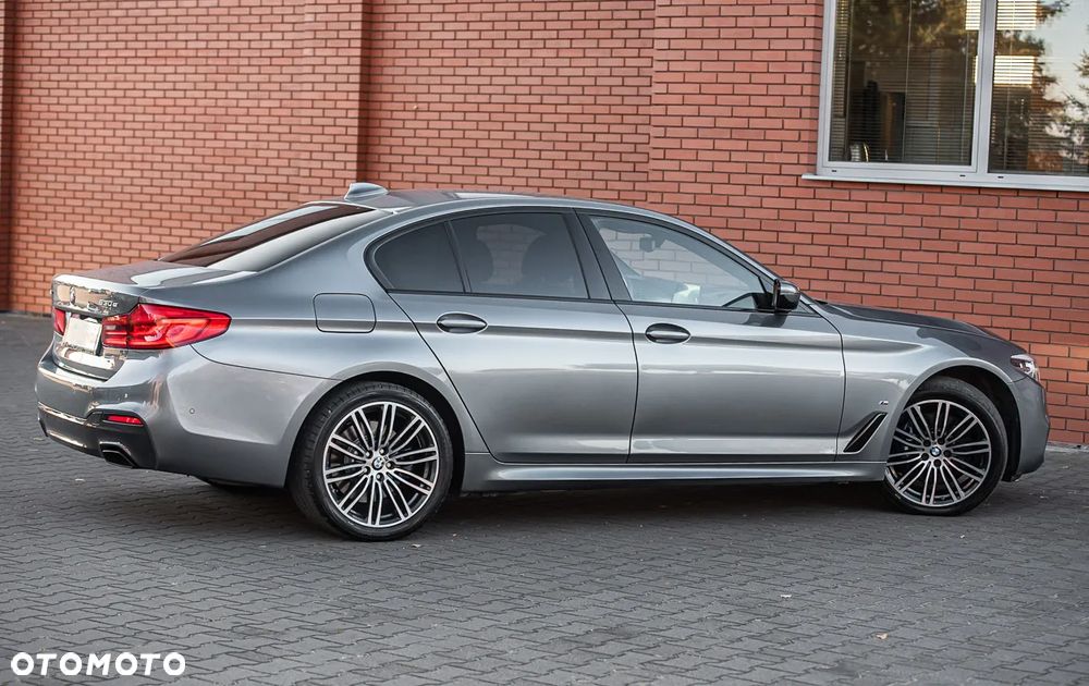BMW Seria 5 530e iPerformance xDrive M Sport sport - 32
