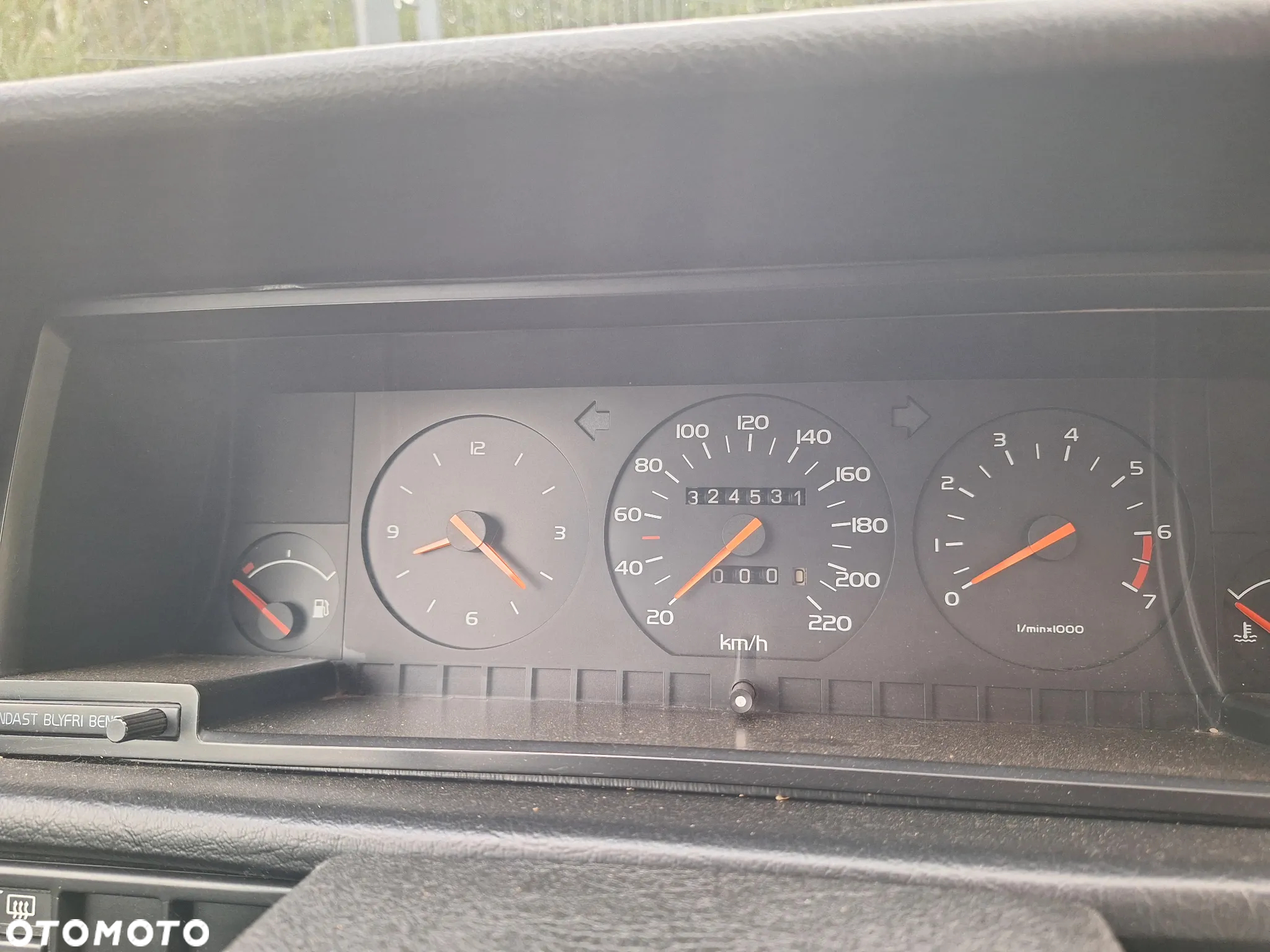 Volvo Seria 700 - 17