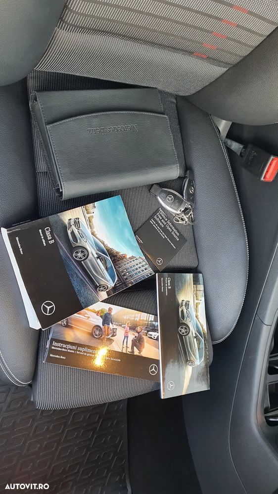 Mercedes-Benz B - 21