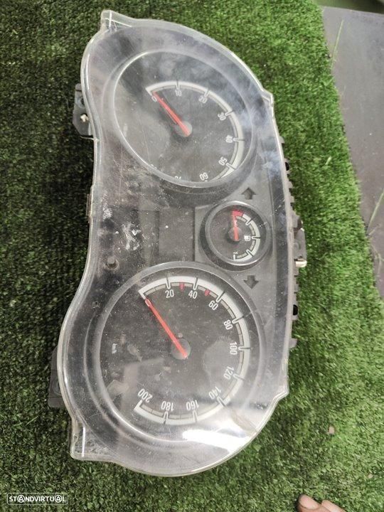 QUADRANTE OPEL CORSA D - 1