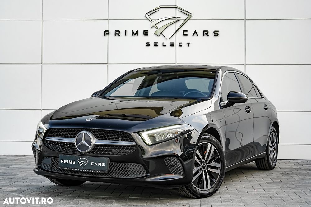 Mercedes-Benz A 250 e Sedan 8G-DCT Edition 2021 - 12