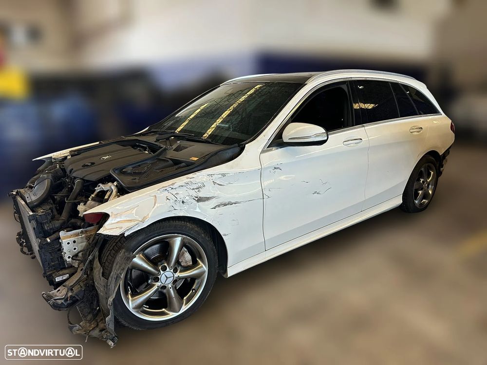 Mercedes C220 Bluetec AMG Line Cx Aut. Premium de 2014 para peças - 4