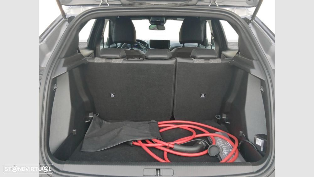 Peugeot e-2008 54 kWh Allure - 17