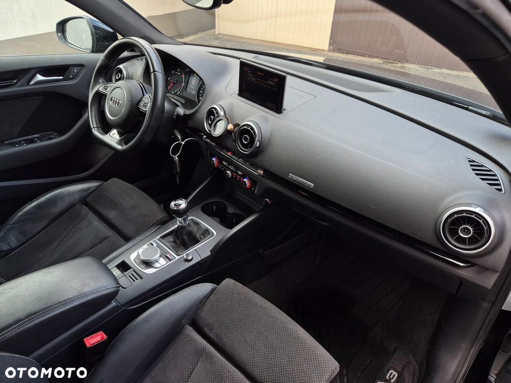 Audi A3 Sportback - 38