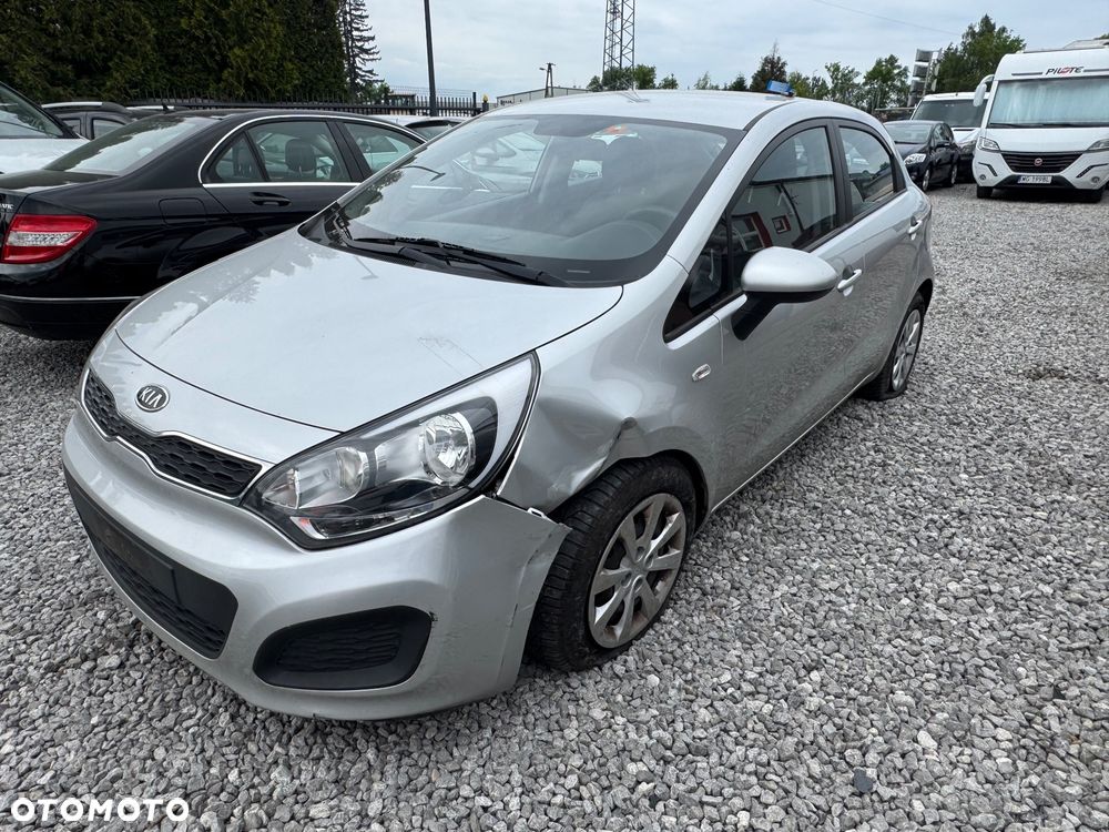 Kia Rio - 2