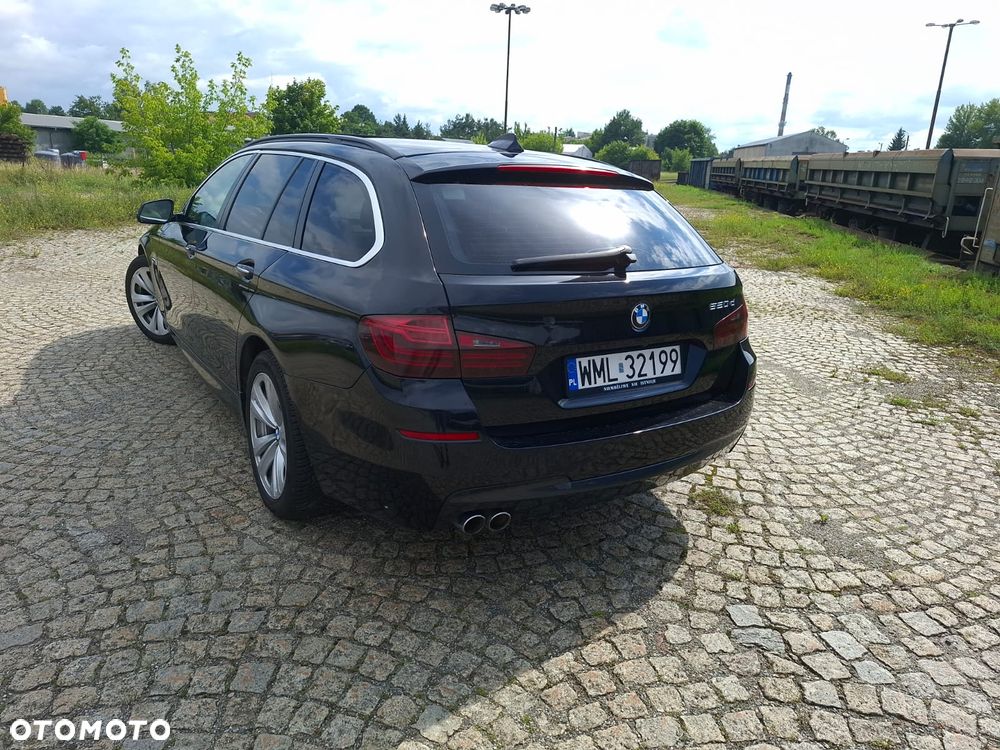 BMW Seria 5 520d Luxury Line - 23