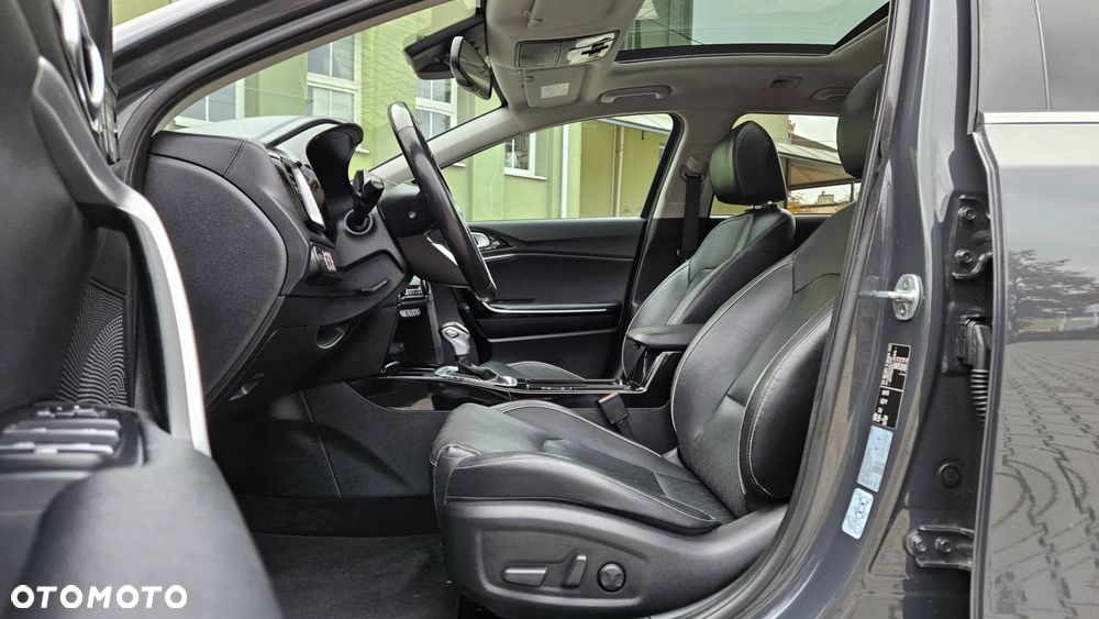 Kia Ceed SW 1.4 T-GDI DCT OPF Platinum Edition - 21
