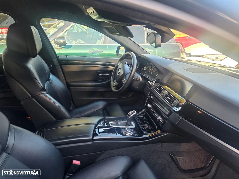 BMW M550d xDrive Auto - 13