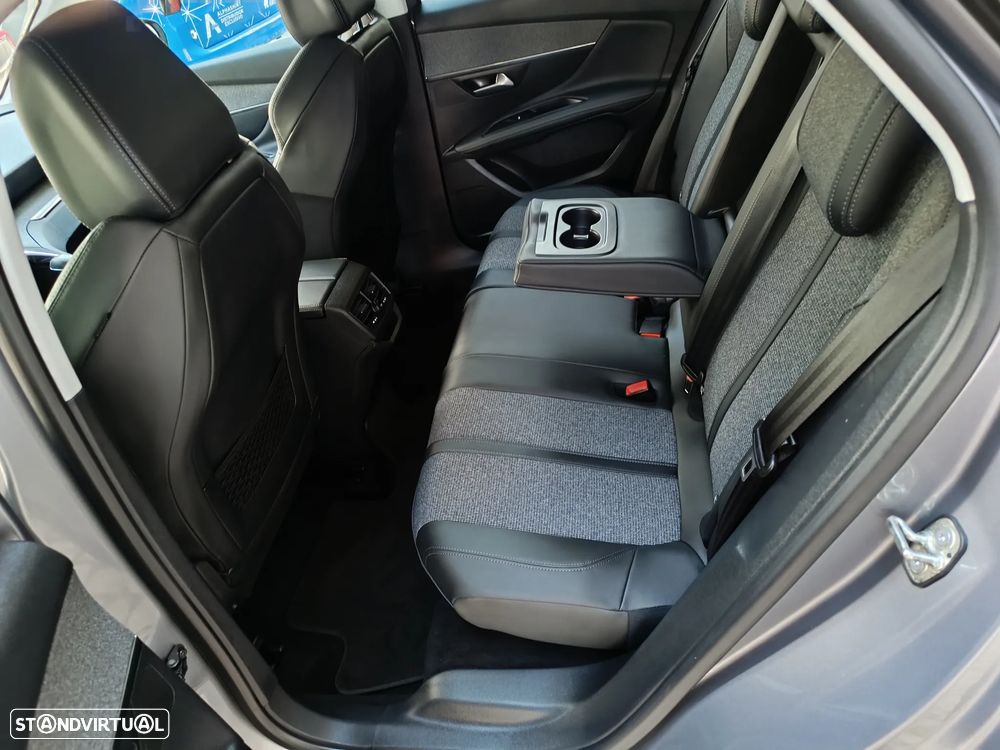 Peugeot 3008 1.2 PureTech Allure Pack - 16
