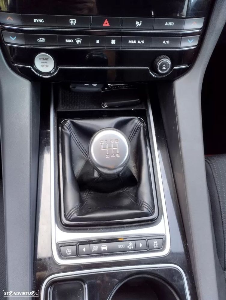 Jaguar F-Pace 2.0 i4D Prestige - 21