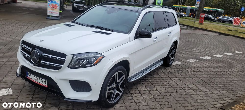 Mercedes-Benz GLS - 1