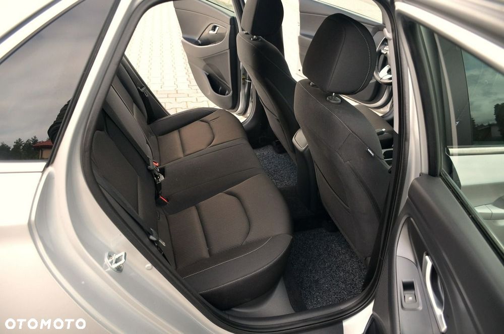 Hyundai i30 - 16