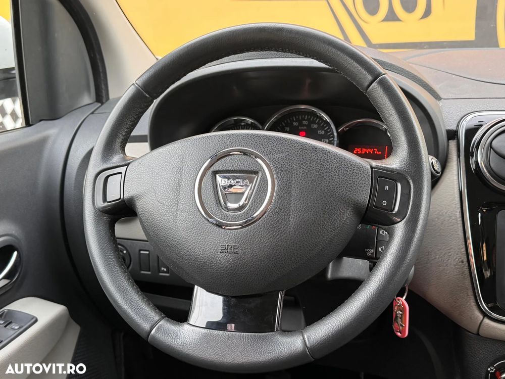 Dacia Lodgy 1.5 dCi Stepway - 6