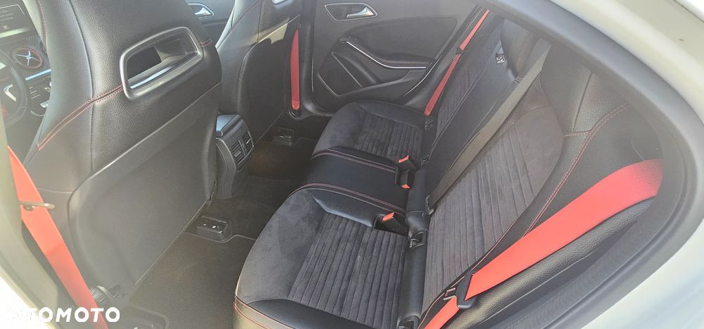 Mercedes-Benz Klasa A 250 Sport 7G-DCT - 15