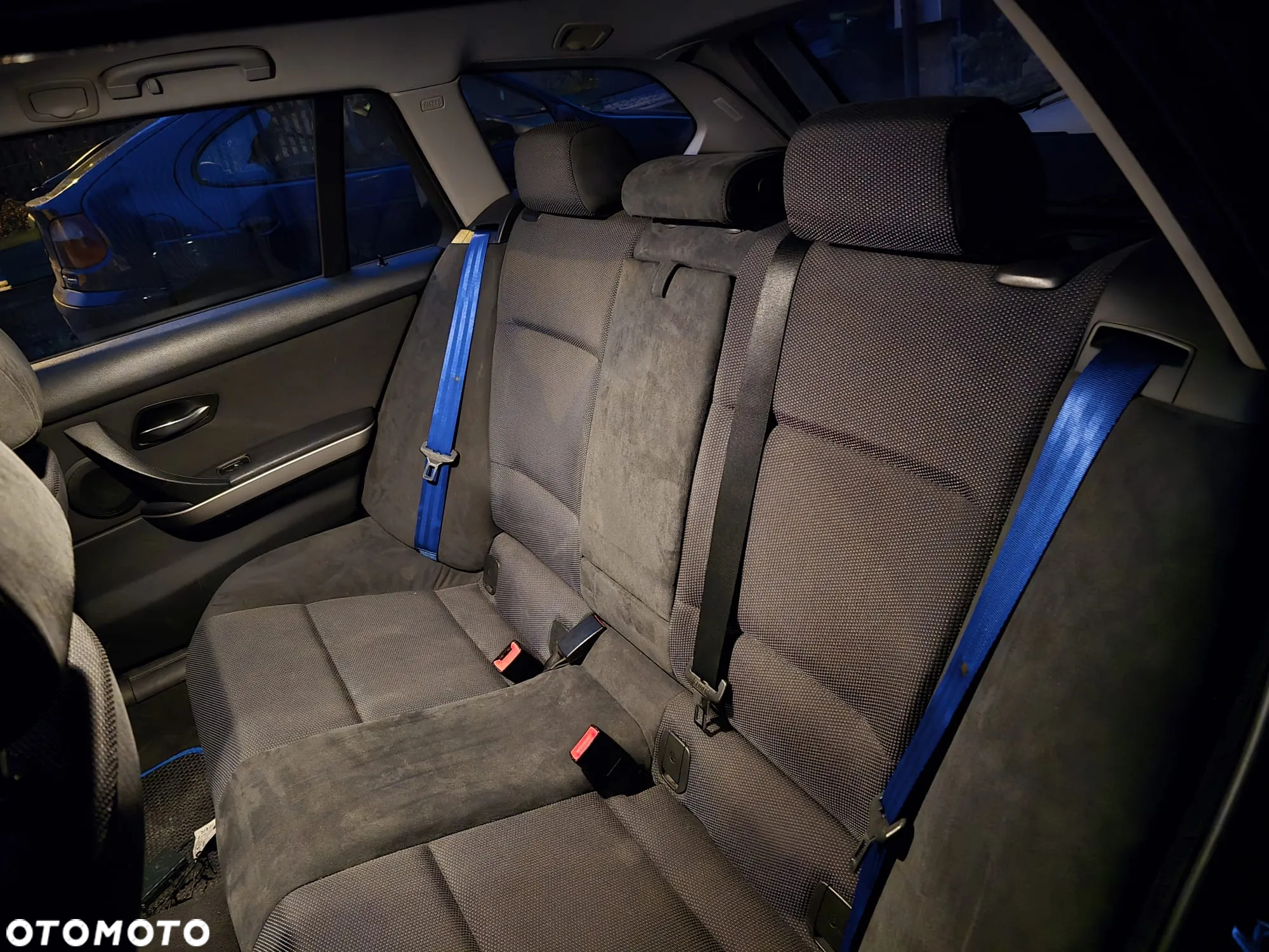 BMW Seria 3 320i - 13