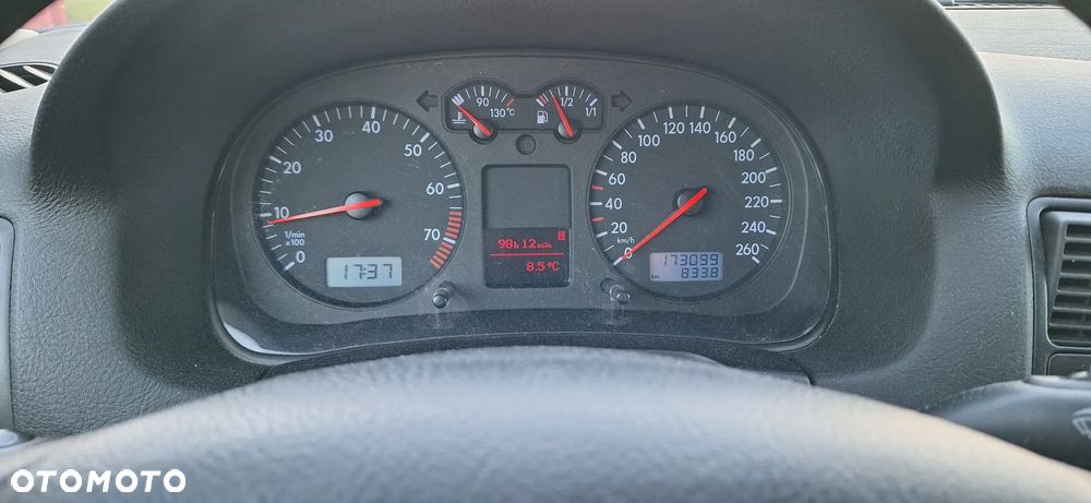 Volkswagen Golf IV 1.6 Trendline - 5
