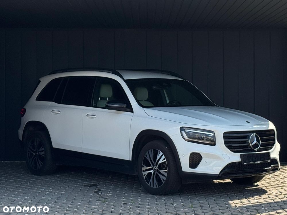 Mercedes-Benz GLB 200 d Progressive 8G-DCT - 4