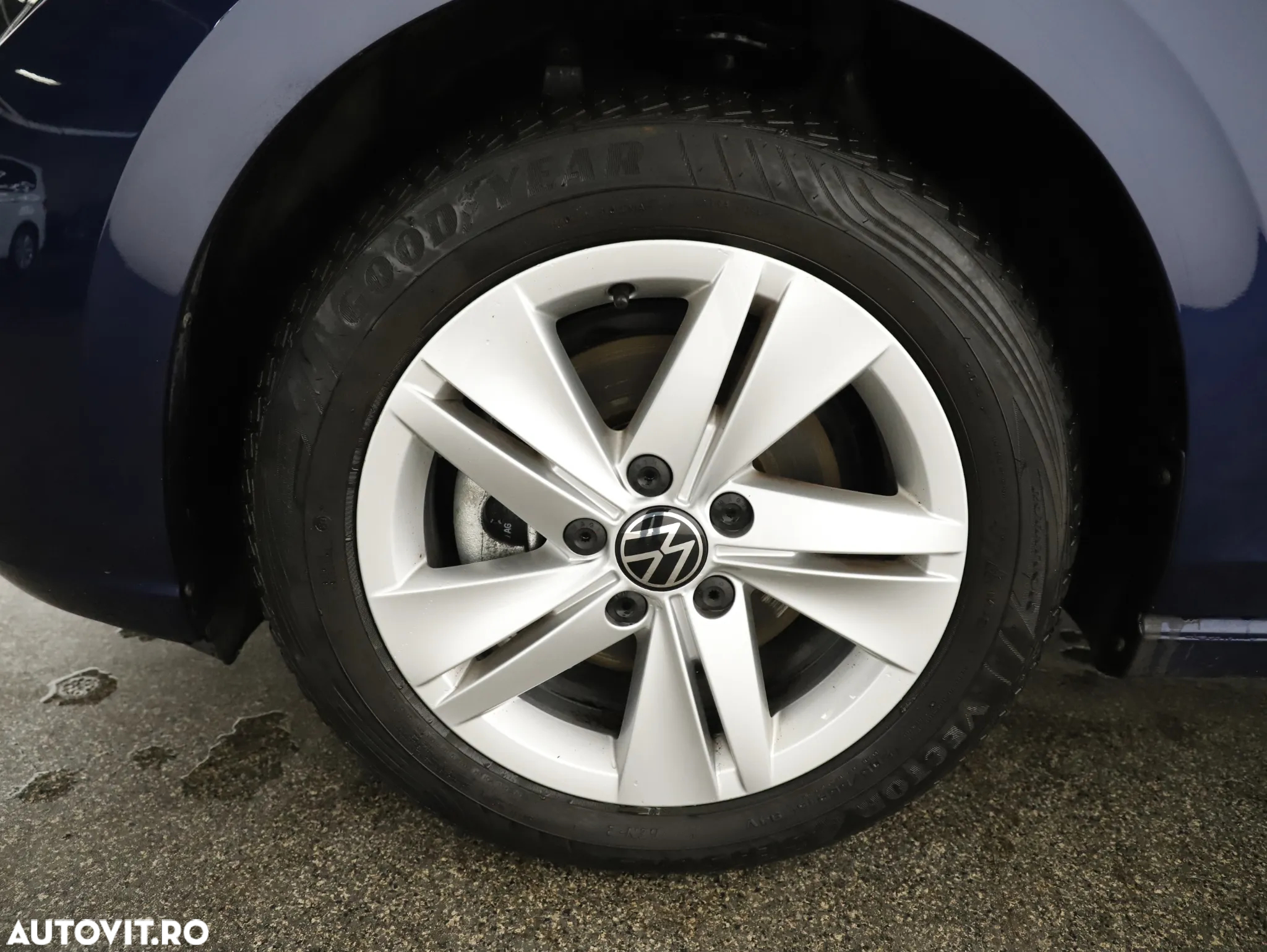 Volkswagen Golf 2.0 TDI DSG Life - 10