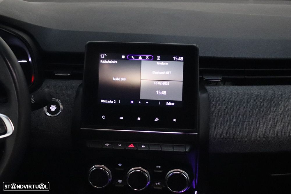 Renault Clio 1.0 TCe Techno Bi-Fuel - 9