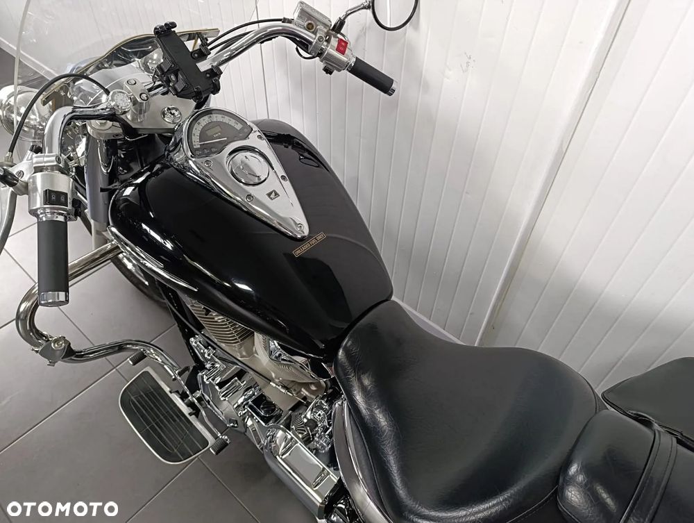 Honda VTX - 11