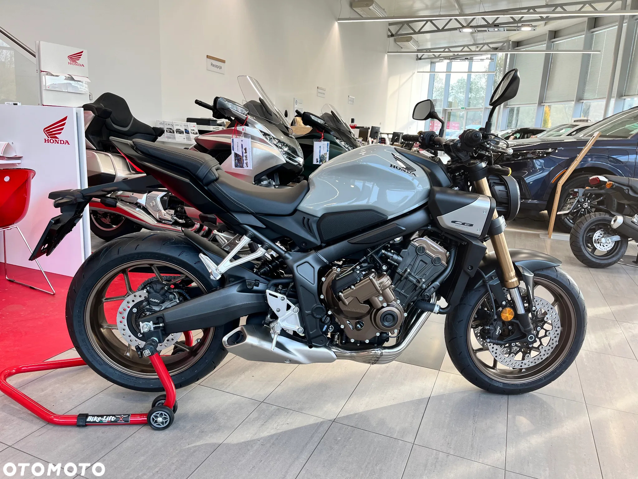Honda CB - 2