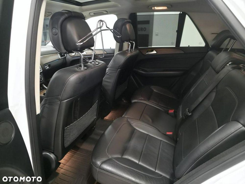 Mercedes-Benz GLE - 15