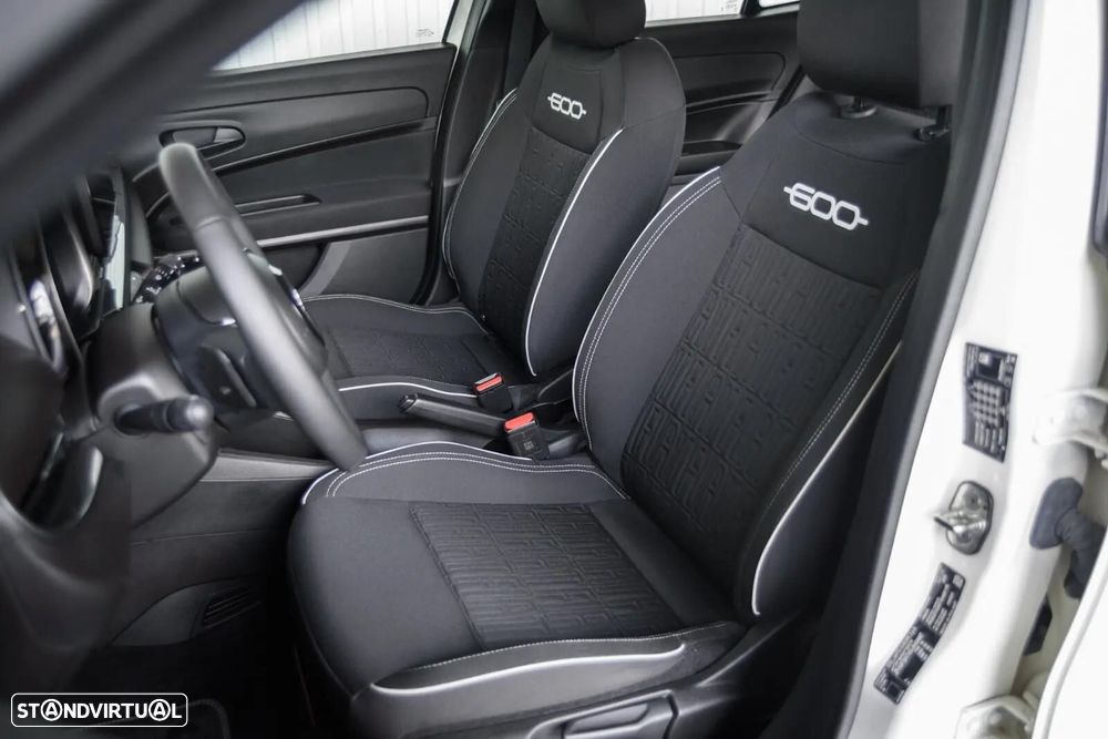 Fiat 600 1.2 Hybrid - 31